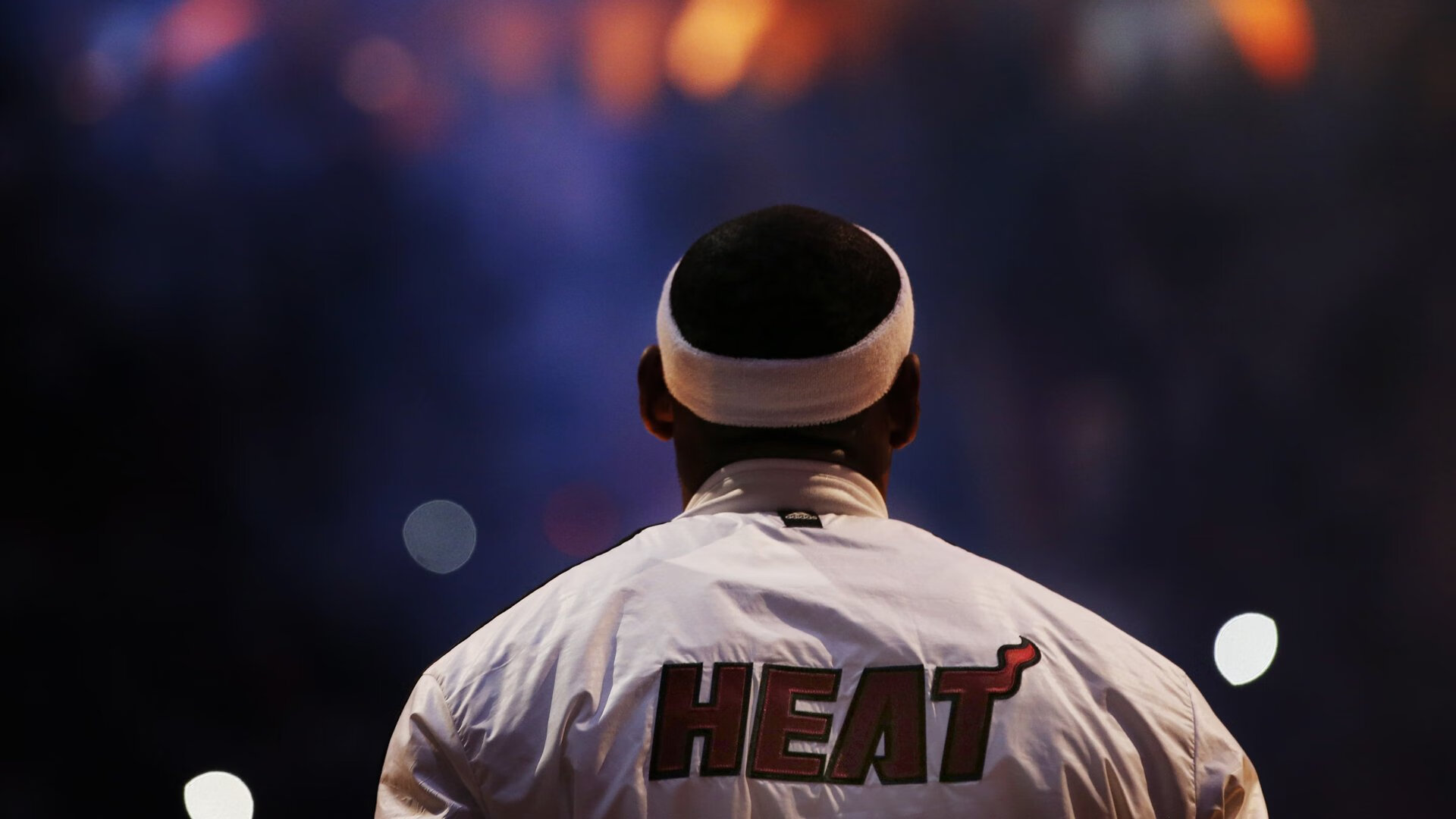 多线作战奇景,利物浦出局,山东泰山备战欧超杯,巴萨转战NBA,连对手都承认国际比赛日混乱